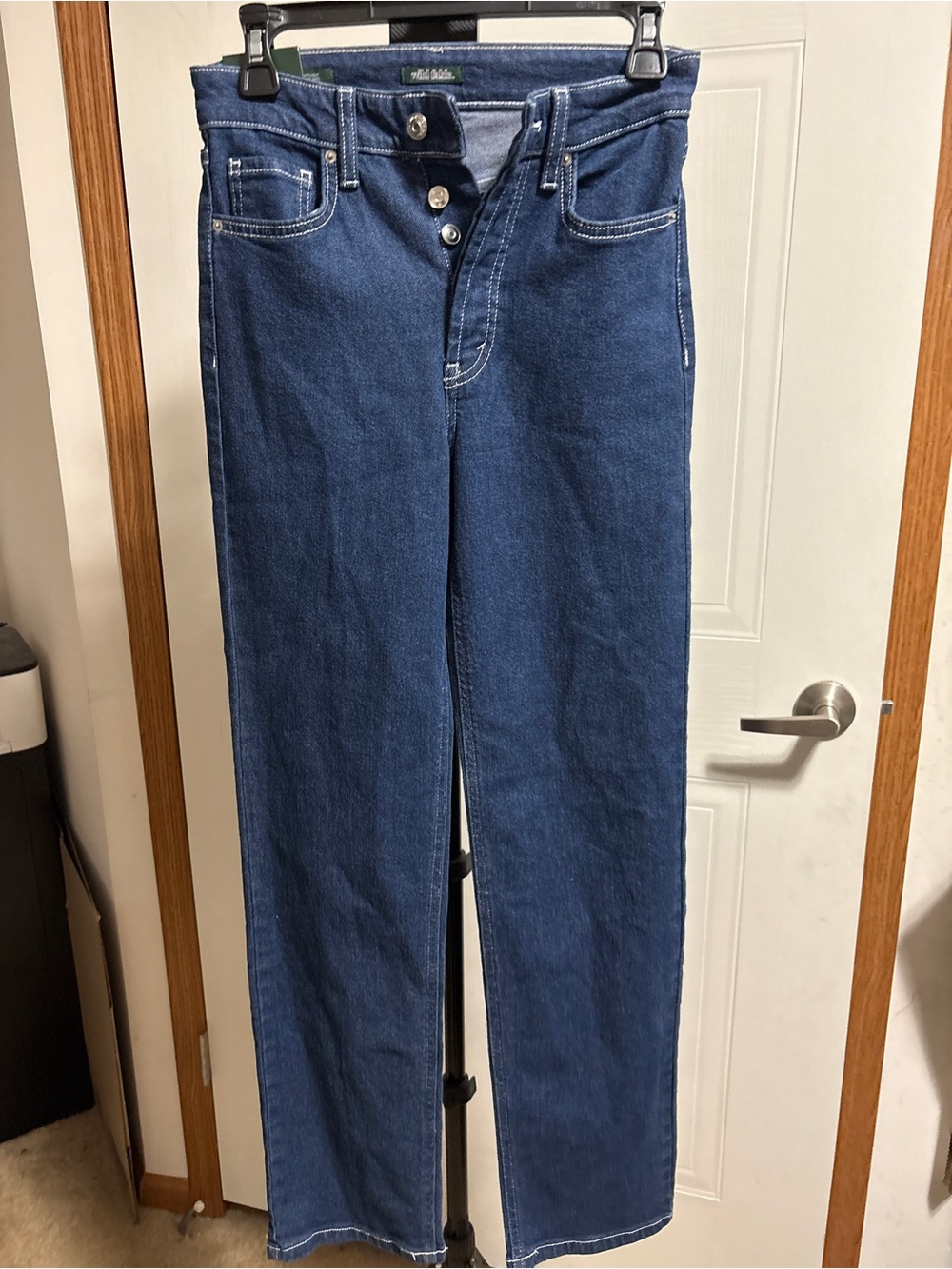 Women’s Blue Straight-Leg Jeans